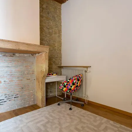 Luckey Homes- Rue De La Baleine
