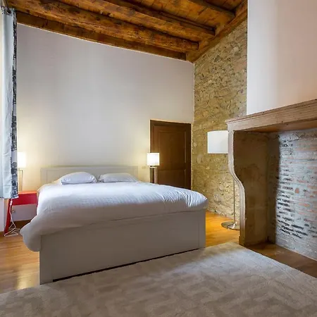 Luckey Homes- Rue De La Baleine Apartment *